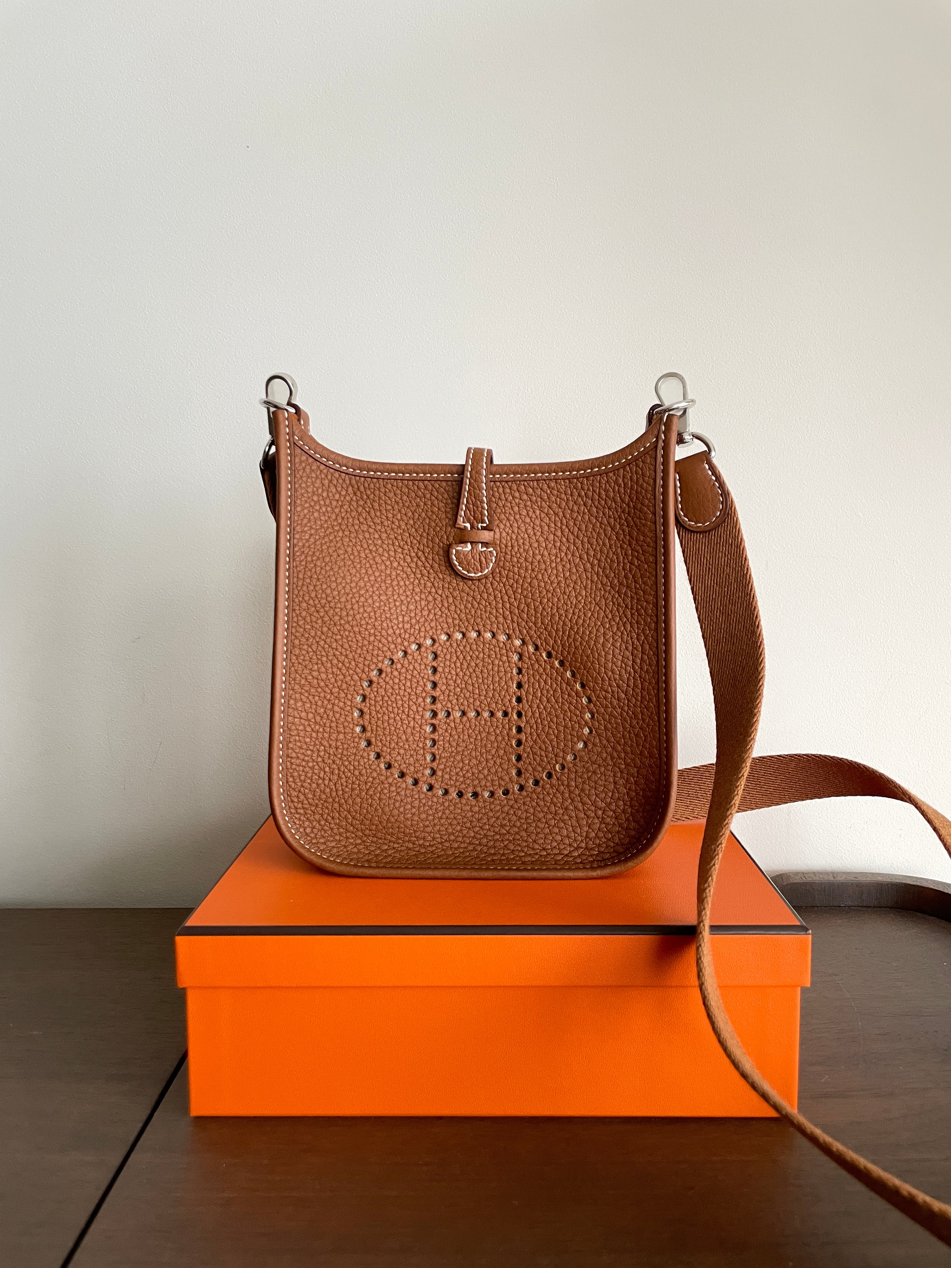 Hermès Mini Evelyne 16 Leather Bag Gold Clemence PHW