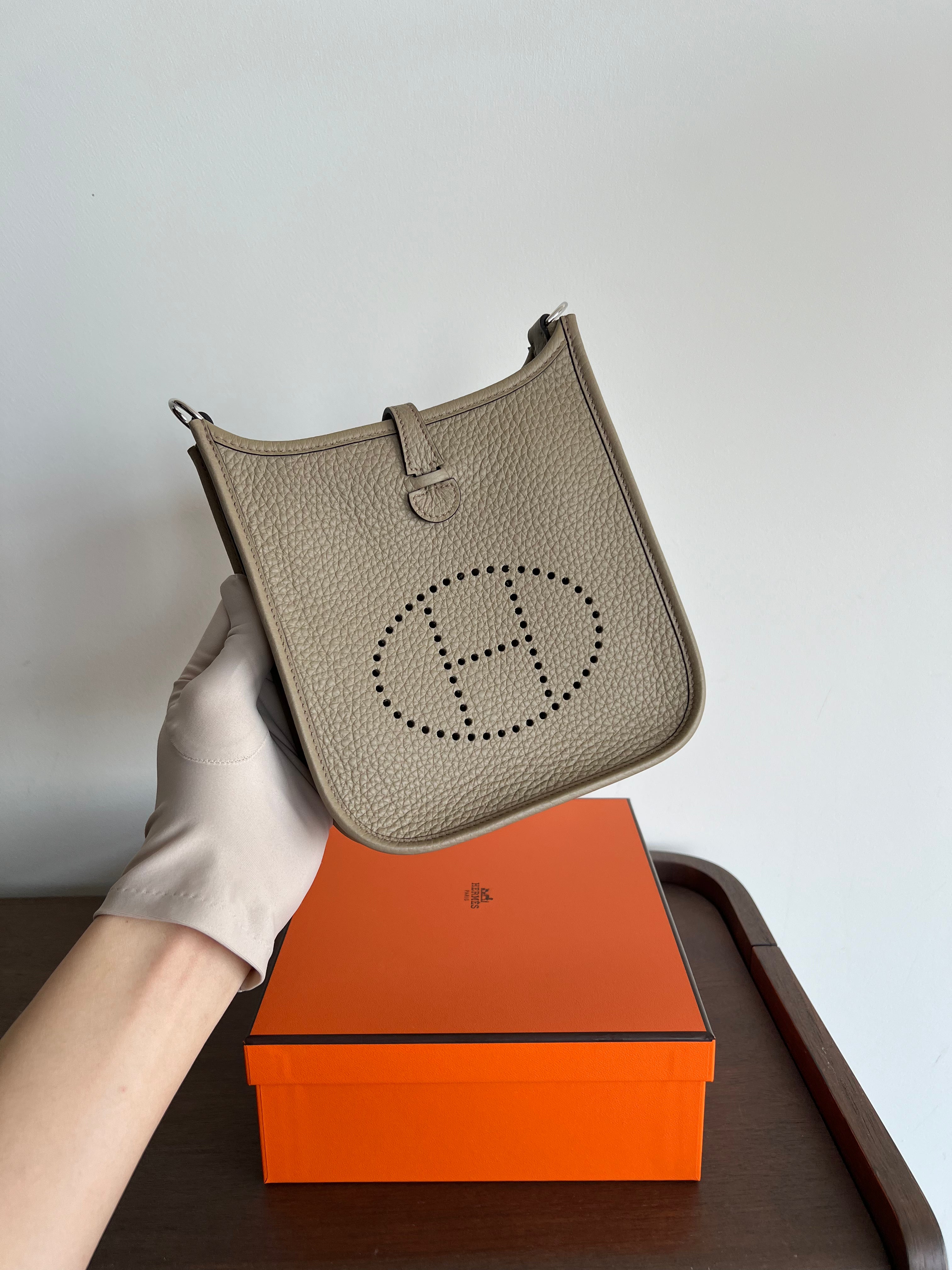 Hermès Mini Evelyne 16 Beige Marfa Clemence PHW