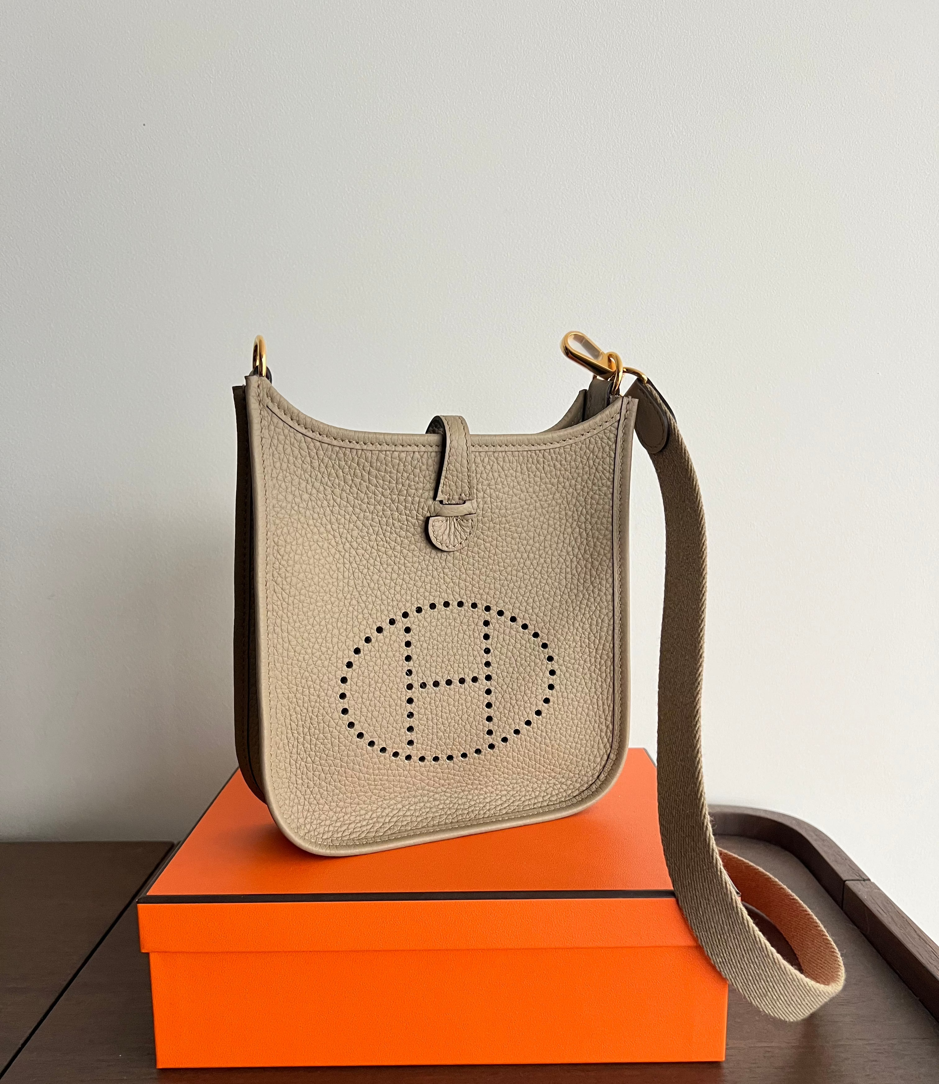 Hermès Mini Evelyne 16 Beige Marfa Clemence GHW