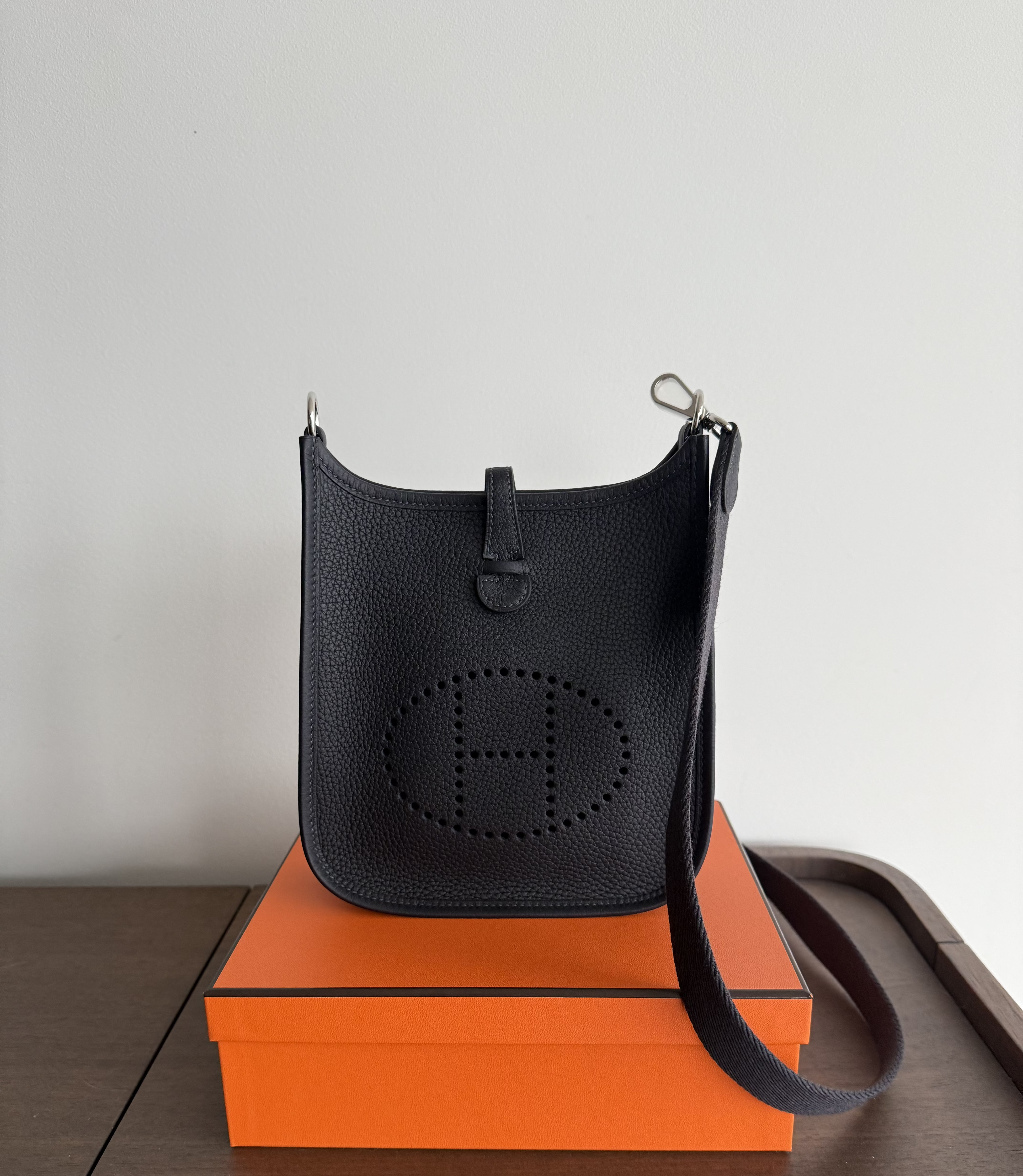 Hermès Mini Evelyne 16 Bag Caban Clemence PHW