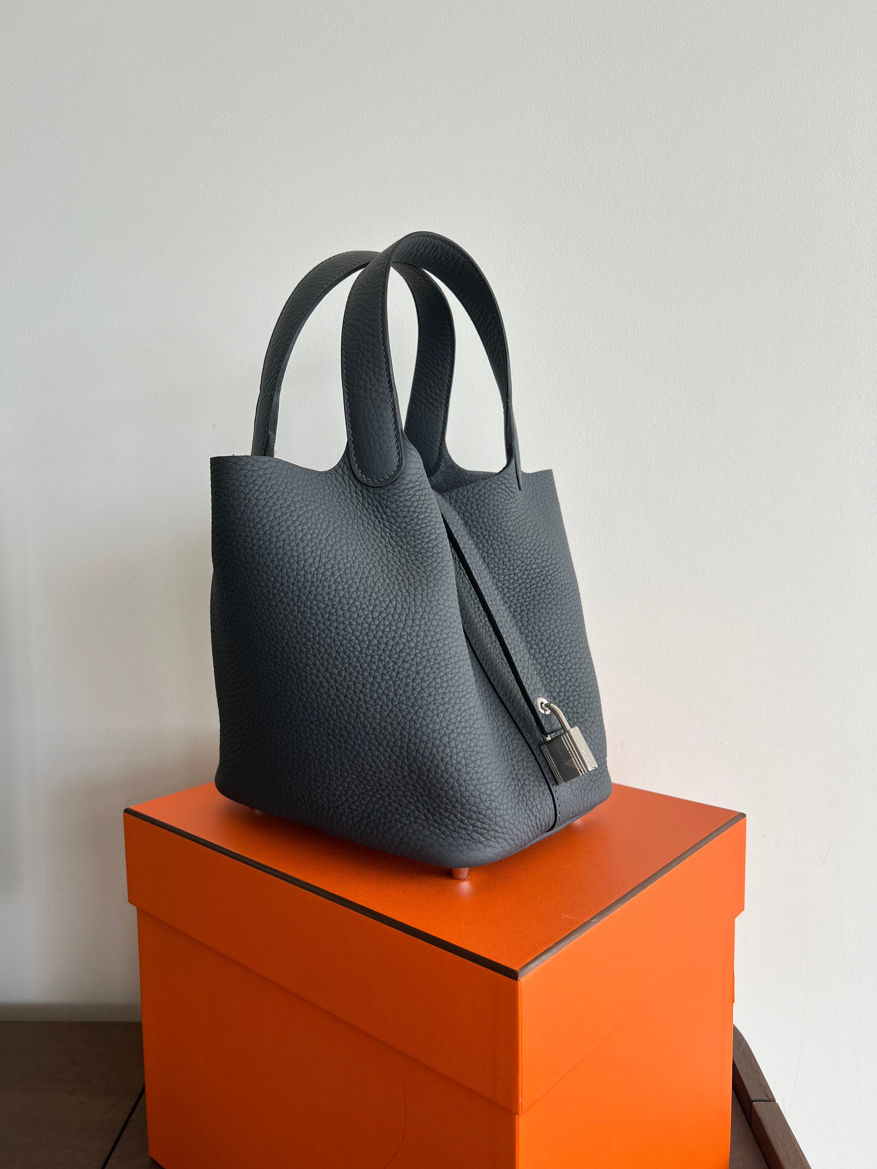 Hermès Picotin 18cm Gris Misty Clemence PHW