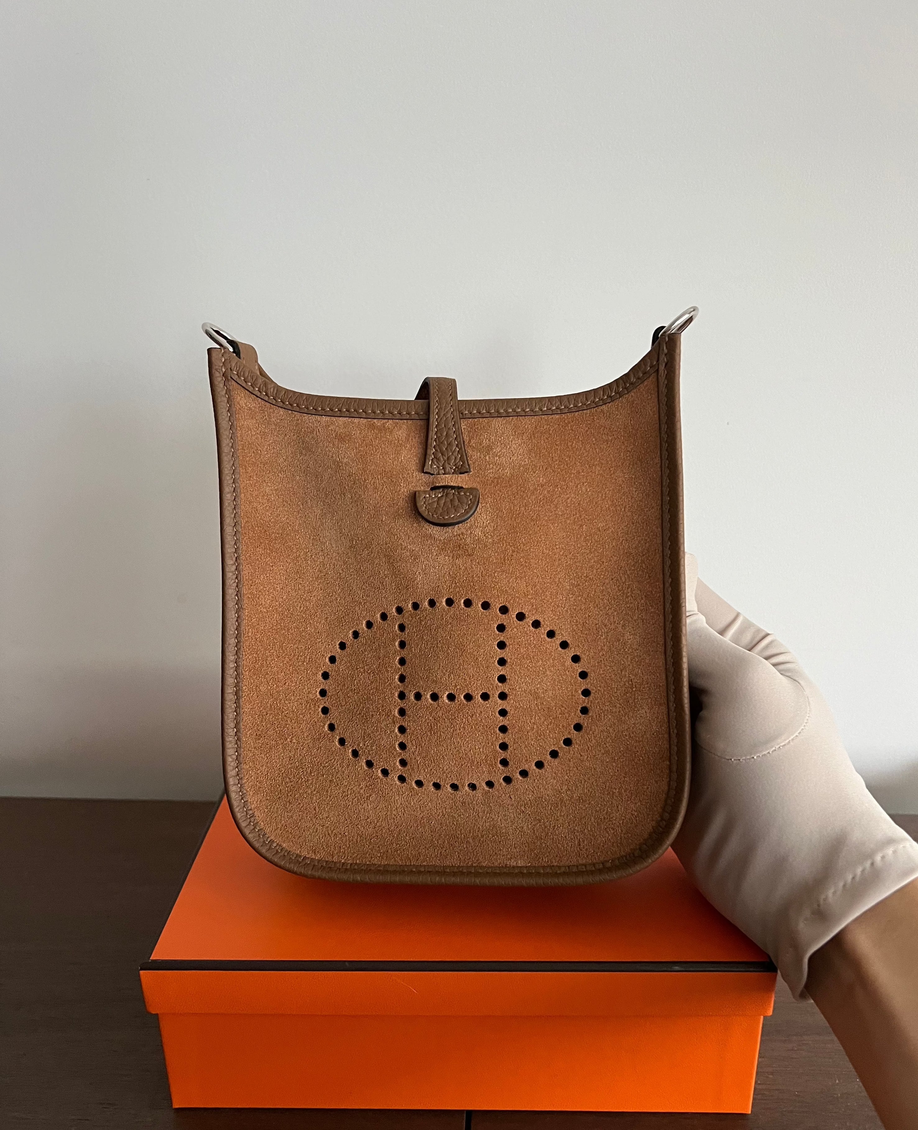 Hermès Mini Evelyne 16 Grizzy Clemence Chamois Alezan Gold PHW