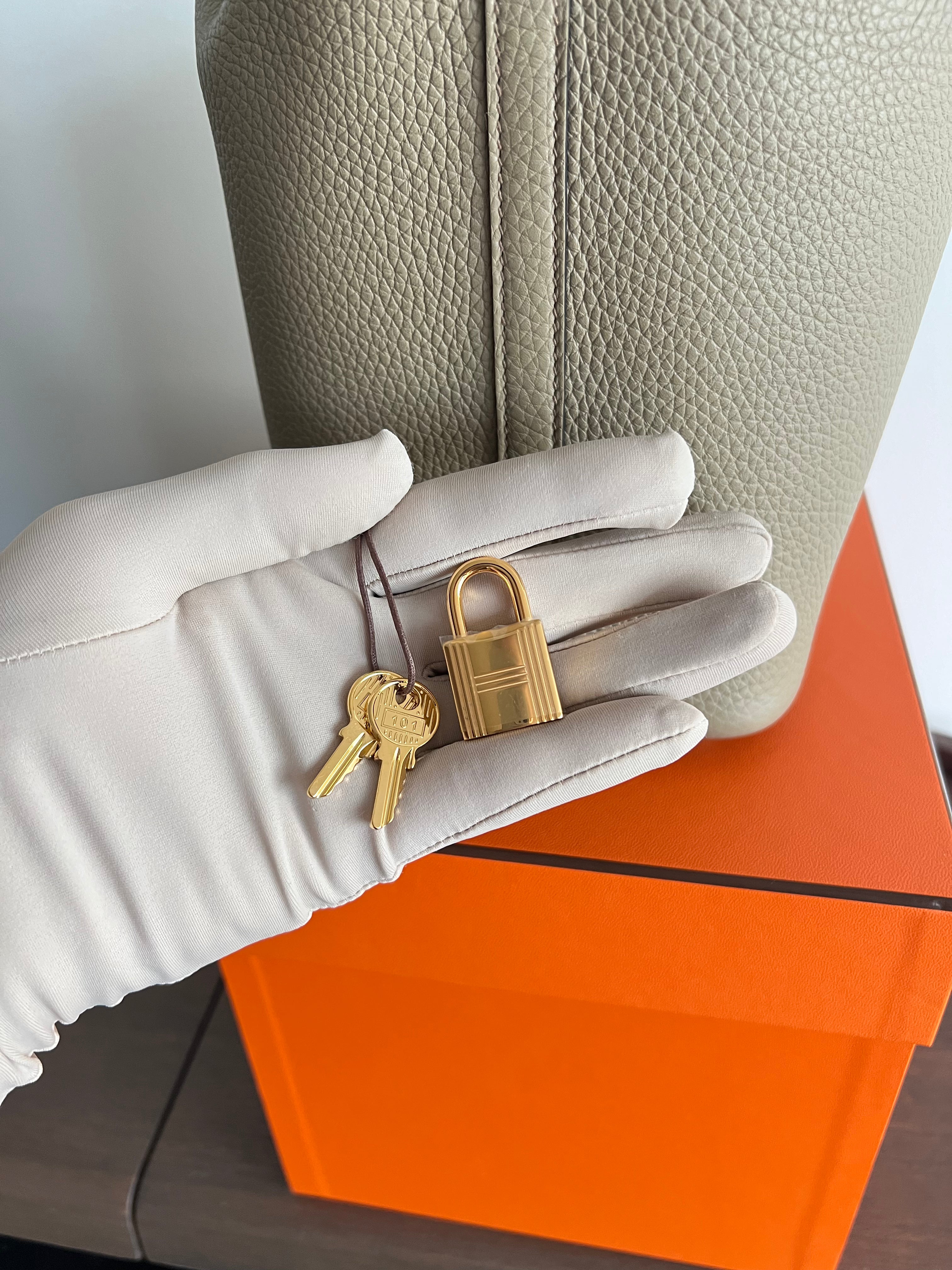 Hermès Picotin 18cm Beige Marfa GHW