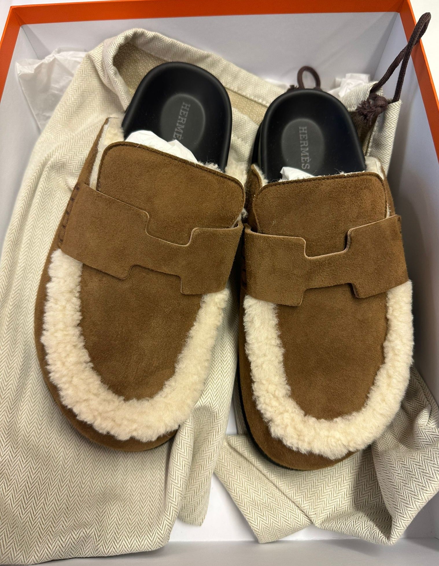 Hermès Go Mule Suede Goatskin & Shearling (Brun Fume & Ecru)