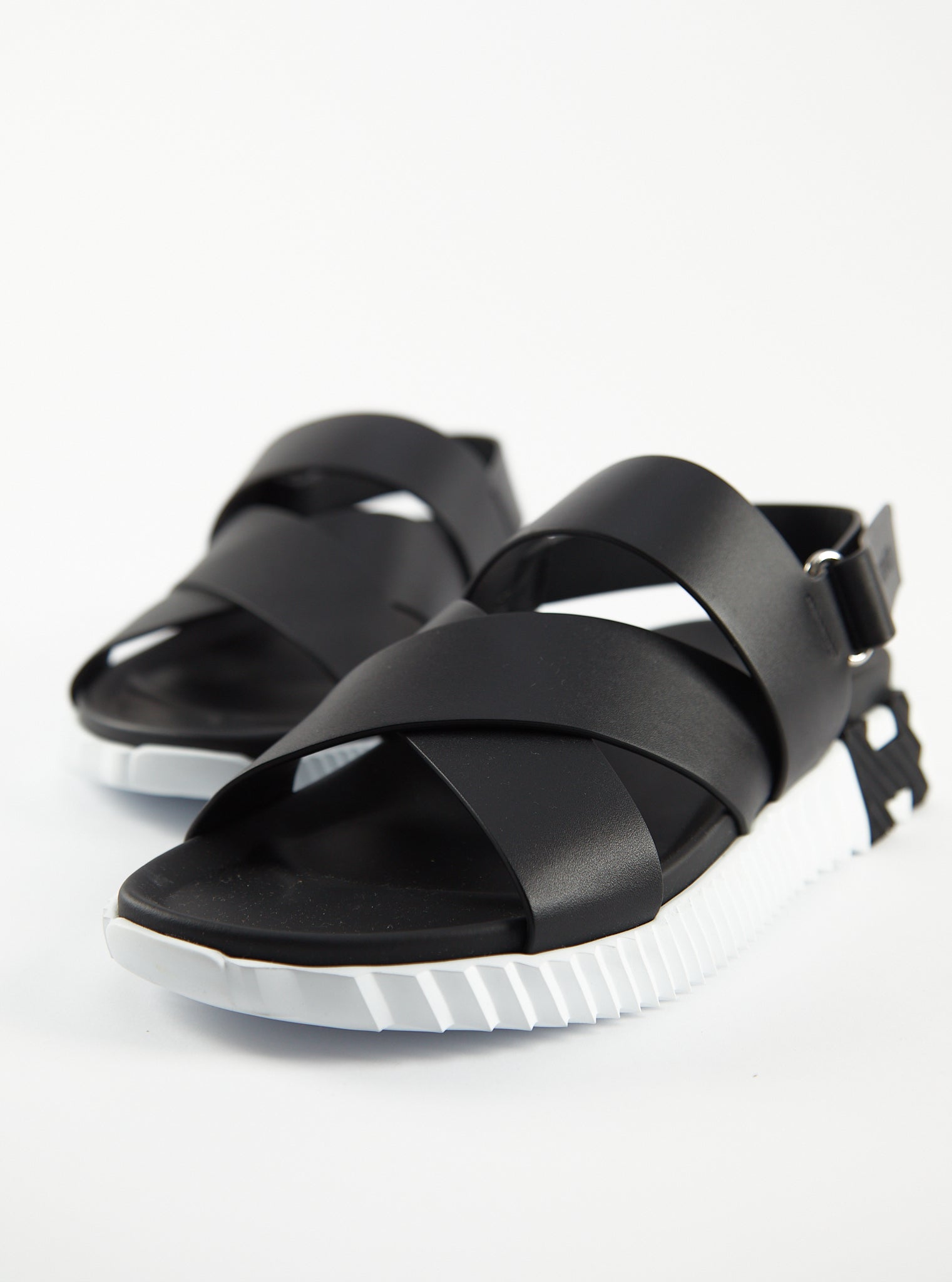 Hermès Electric Sandals (Noir)