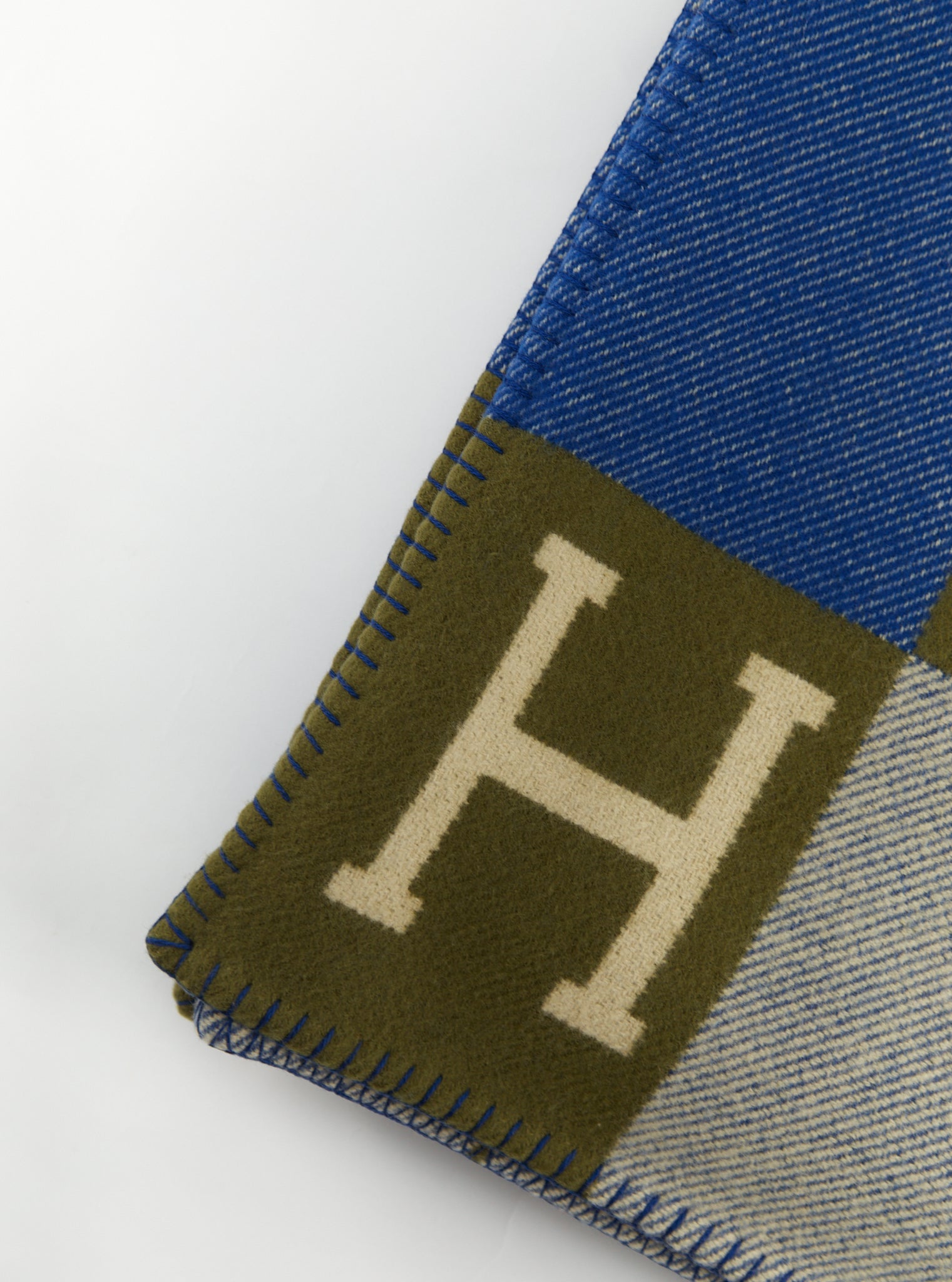 Hermès Avalon III Throw Blanket (Marine & Khaki)