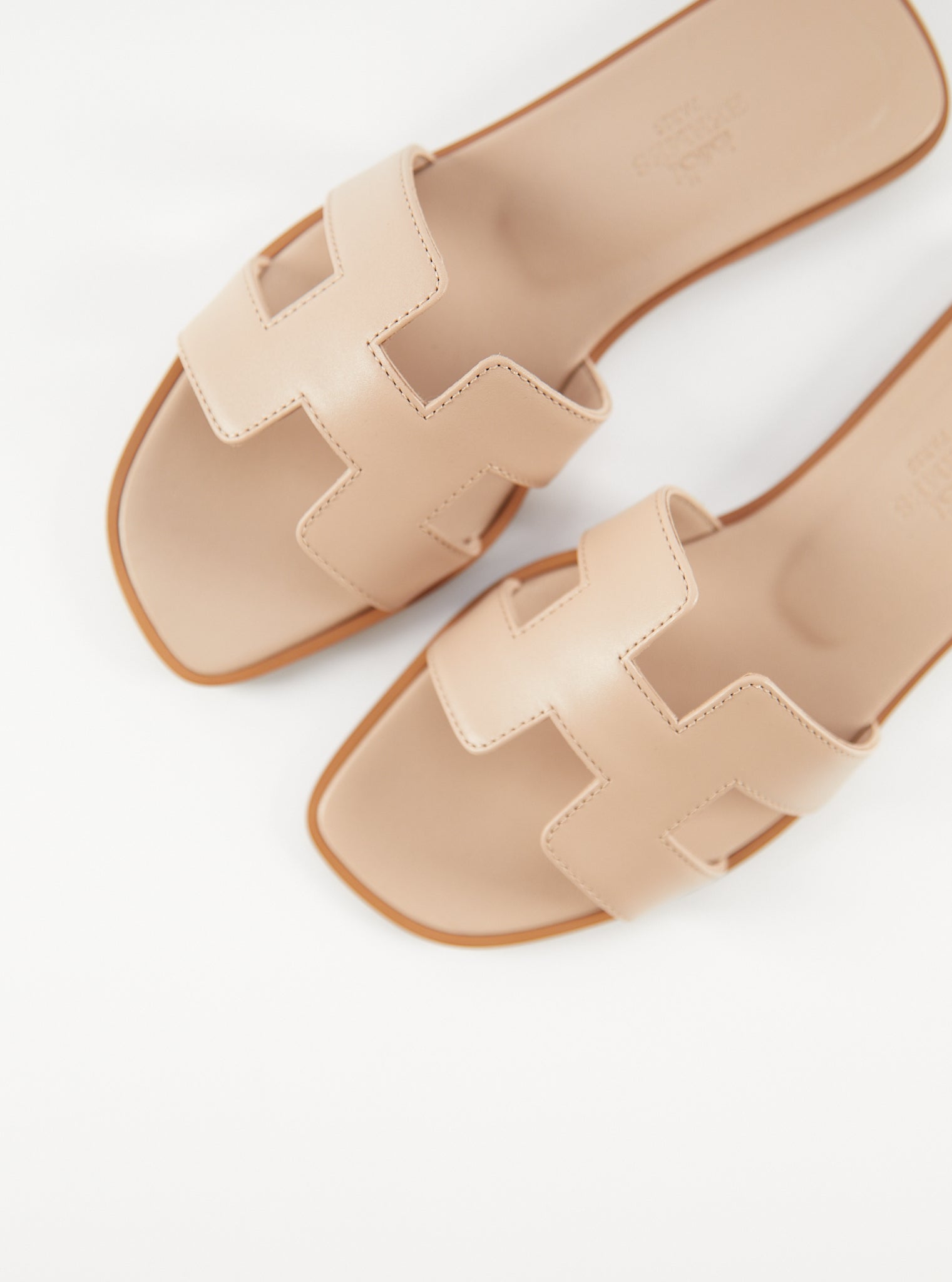 Hermès Oran Sandals (Beige Nude)