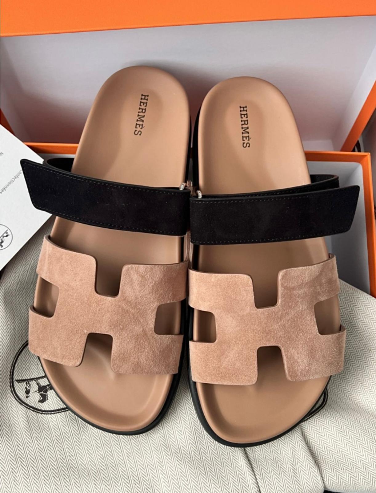 Hermès Chypre Sandals (Rose Perle / Noir)