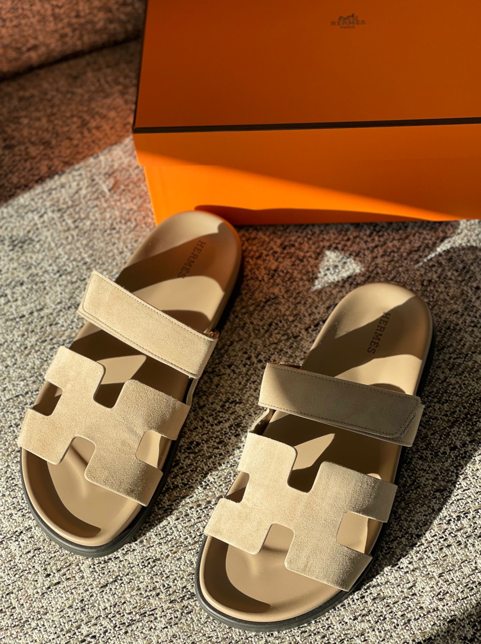 Hermès Chypre Sandals (Beige Argile)