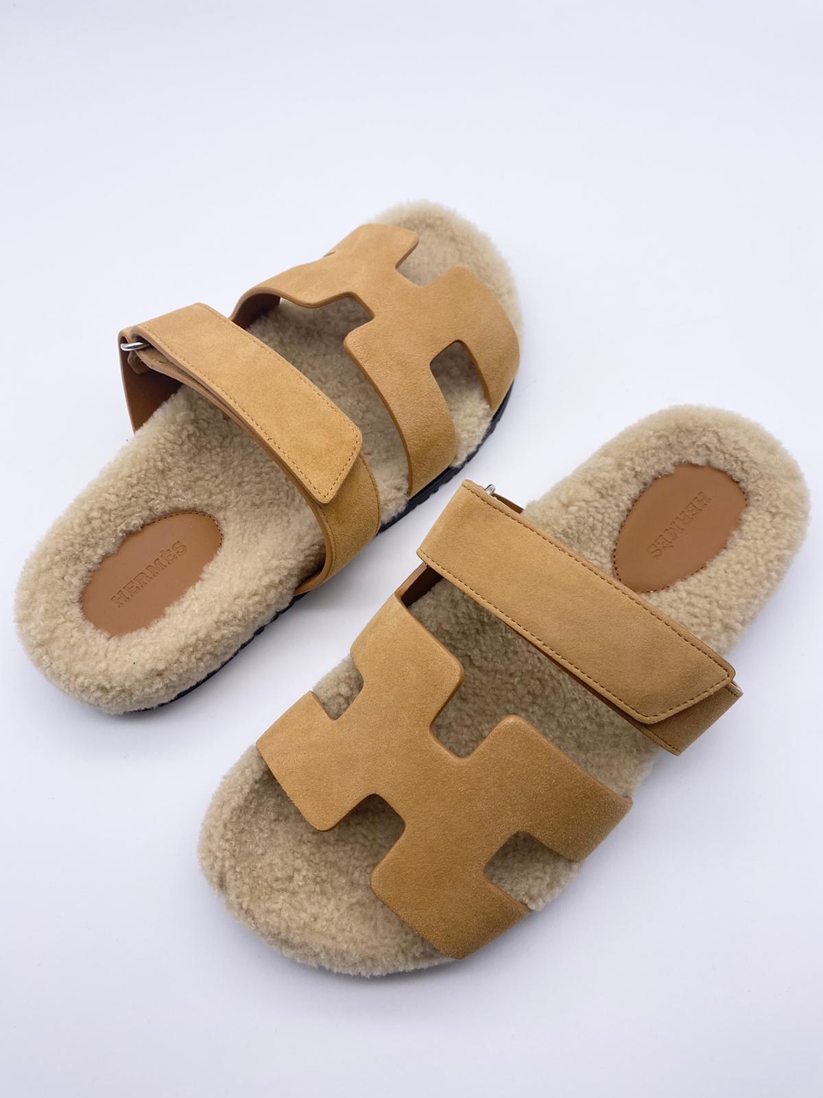 Hermès Chypre Shearling Sandals (Beige D'ore)