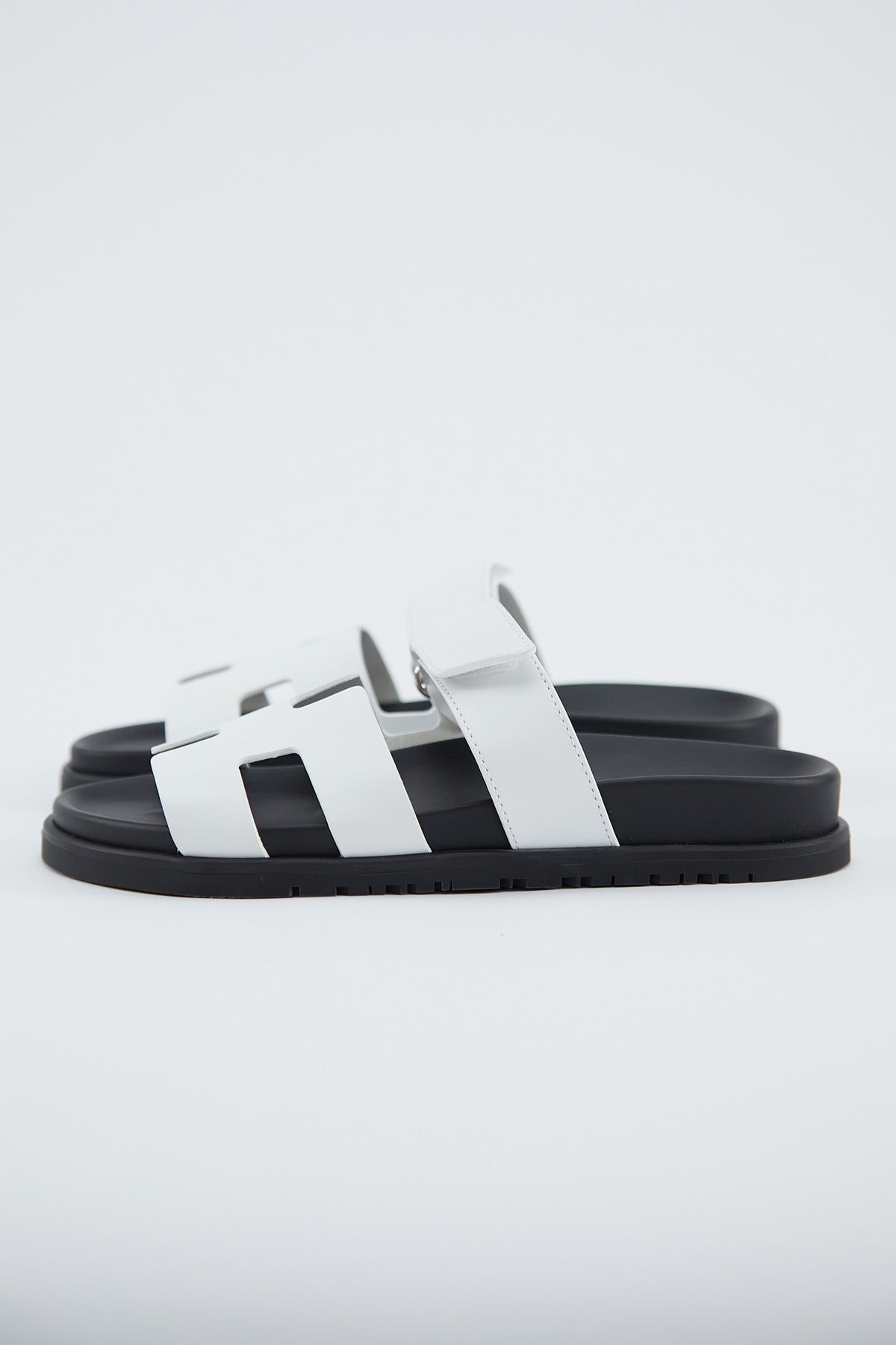 Hermès Chypre Sandals (White/Black)
