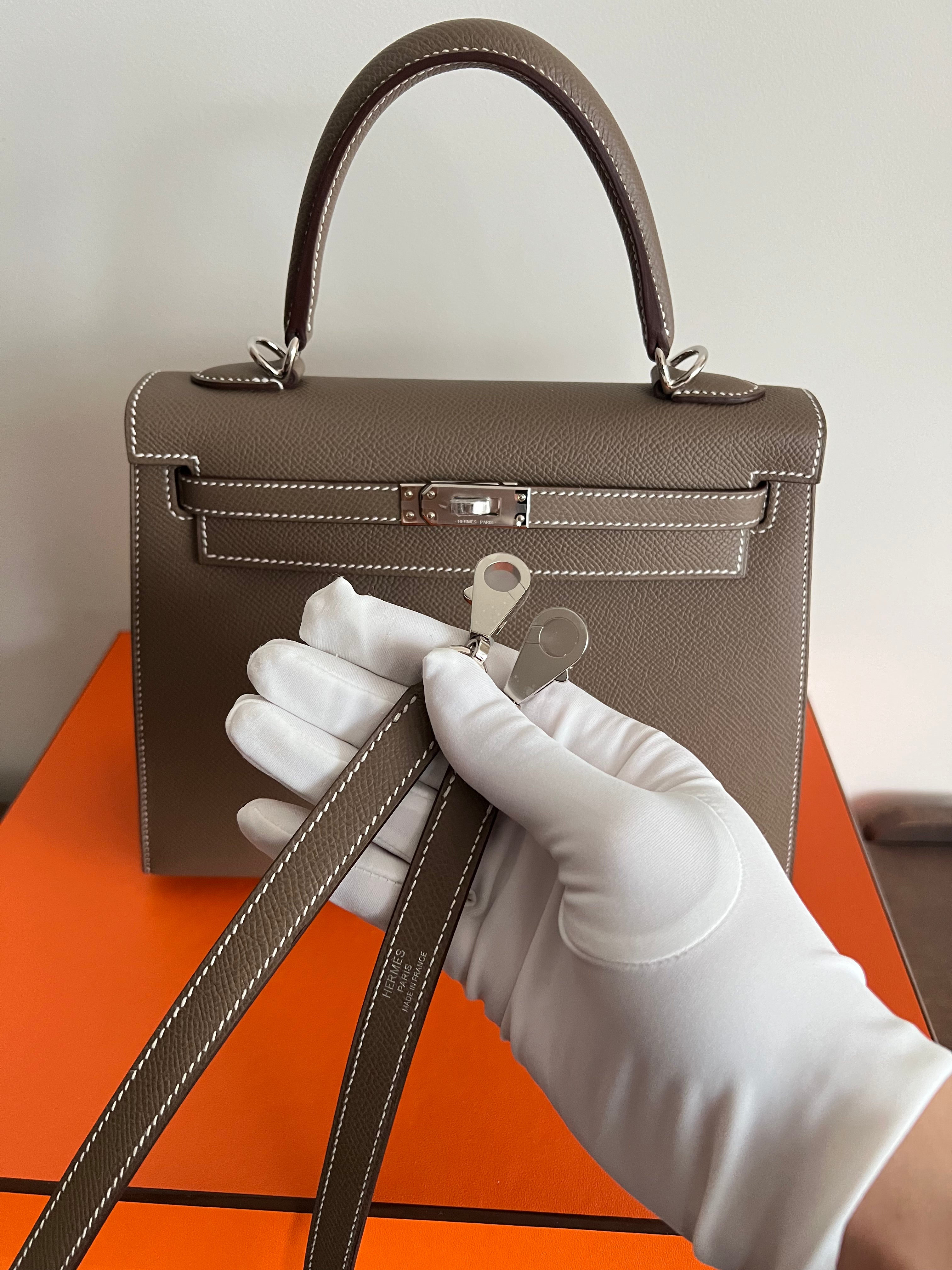 Hermès Kelly 25 Sellier Epsom Etoupe PHW