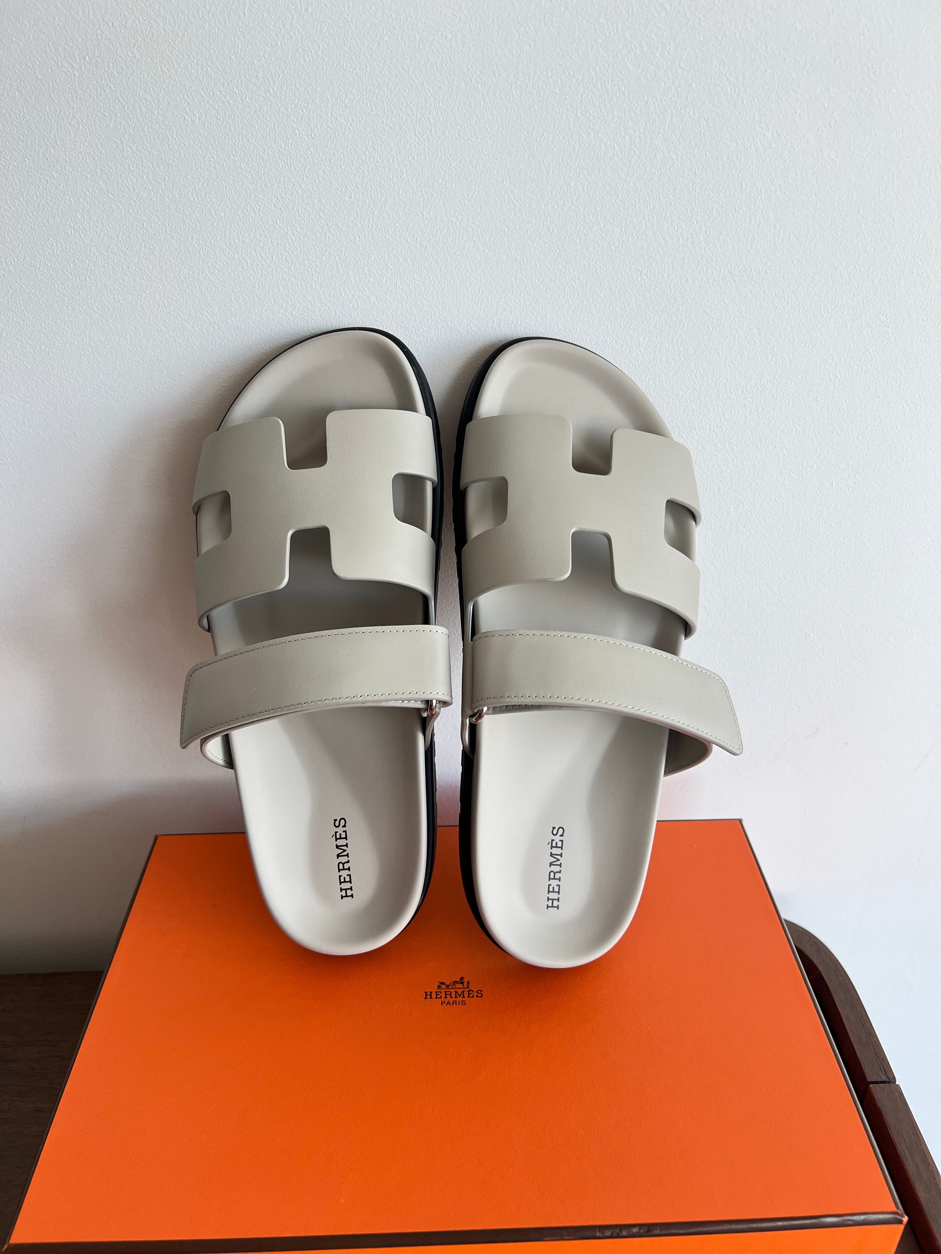 Hermès Chypre Sandals (Beige Equisse)