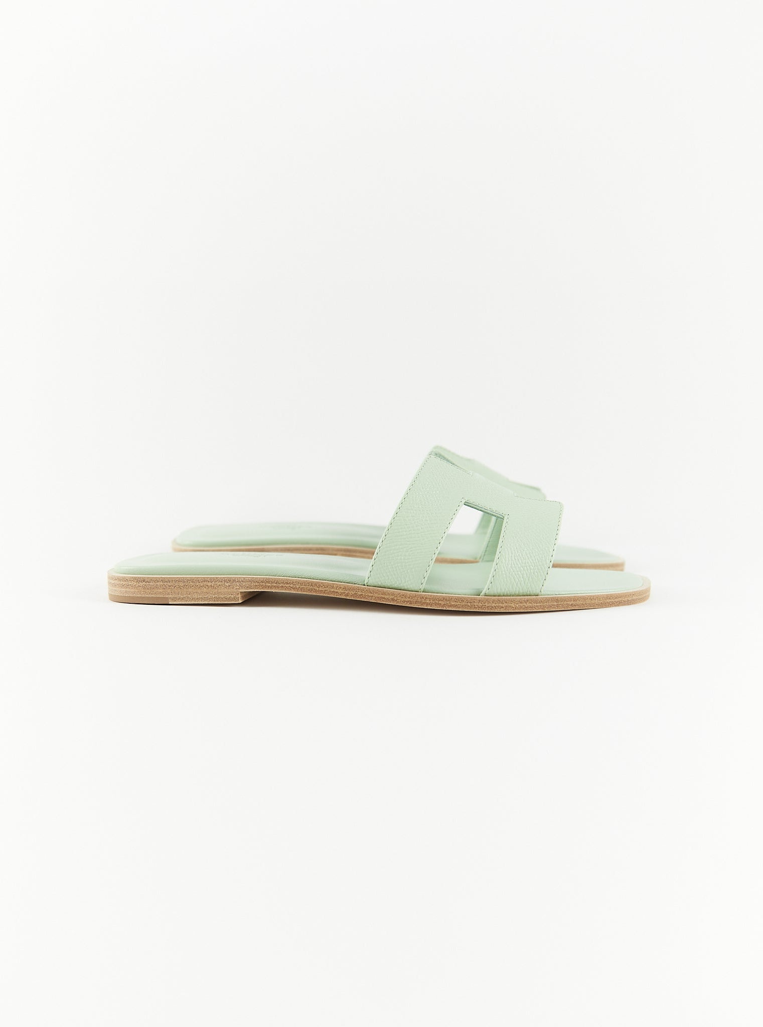 Hermès Oran Sandals (Vert Jade)