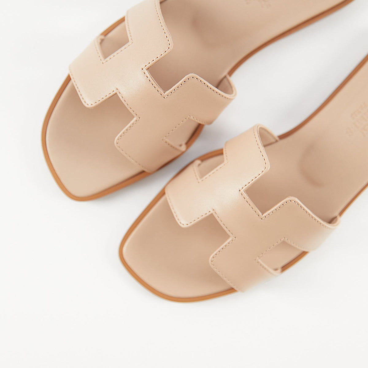 Hermes Beige Sandals display picture 2