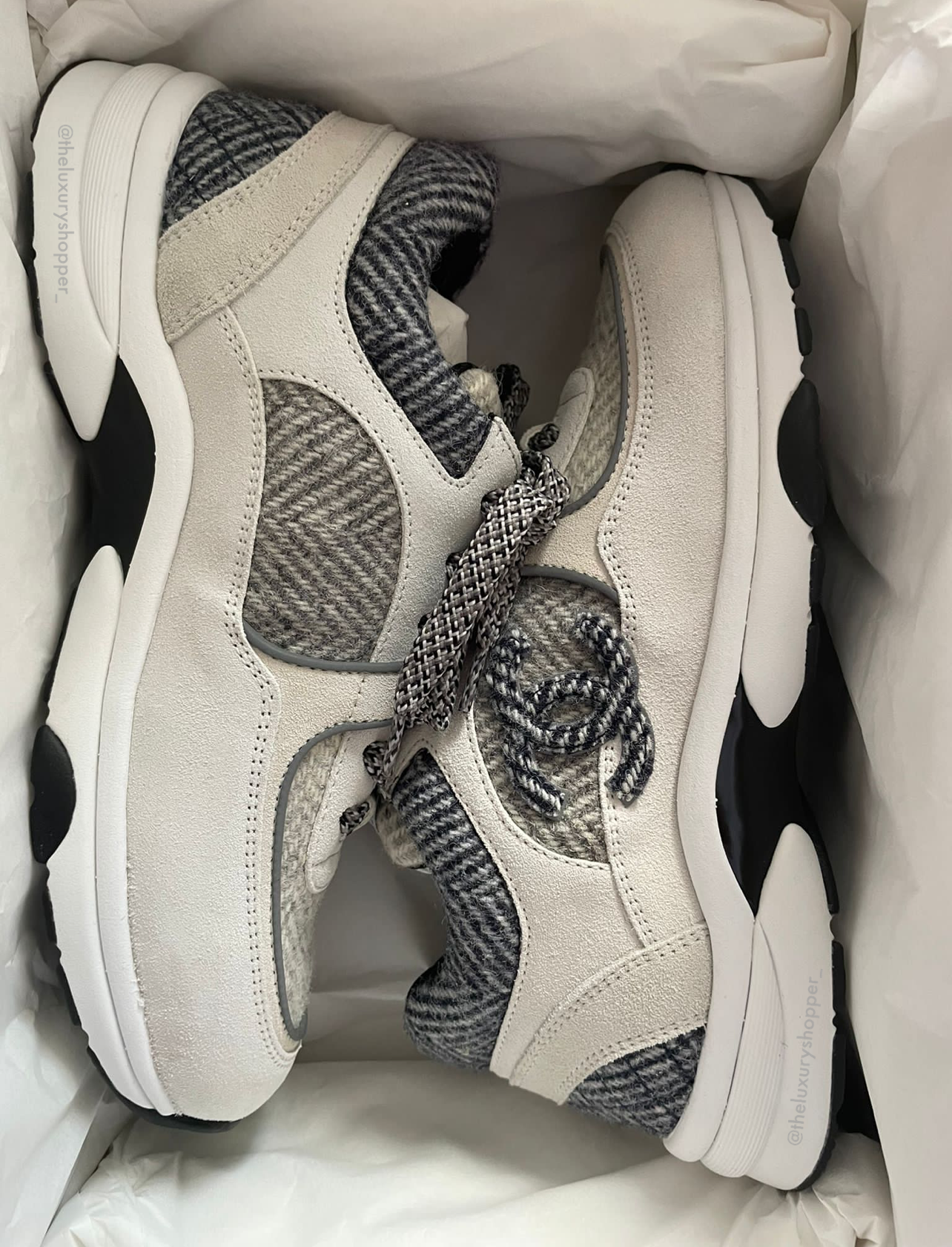 Chanel CC Logo Fabric Suede Calfskin Sneaker Ivory Grey 2022