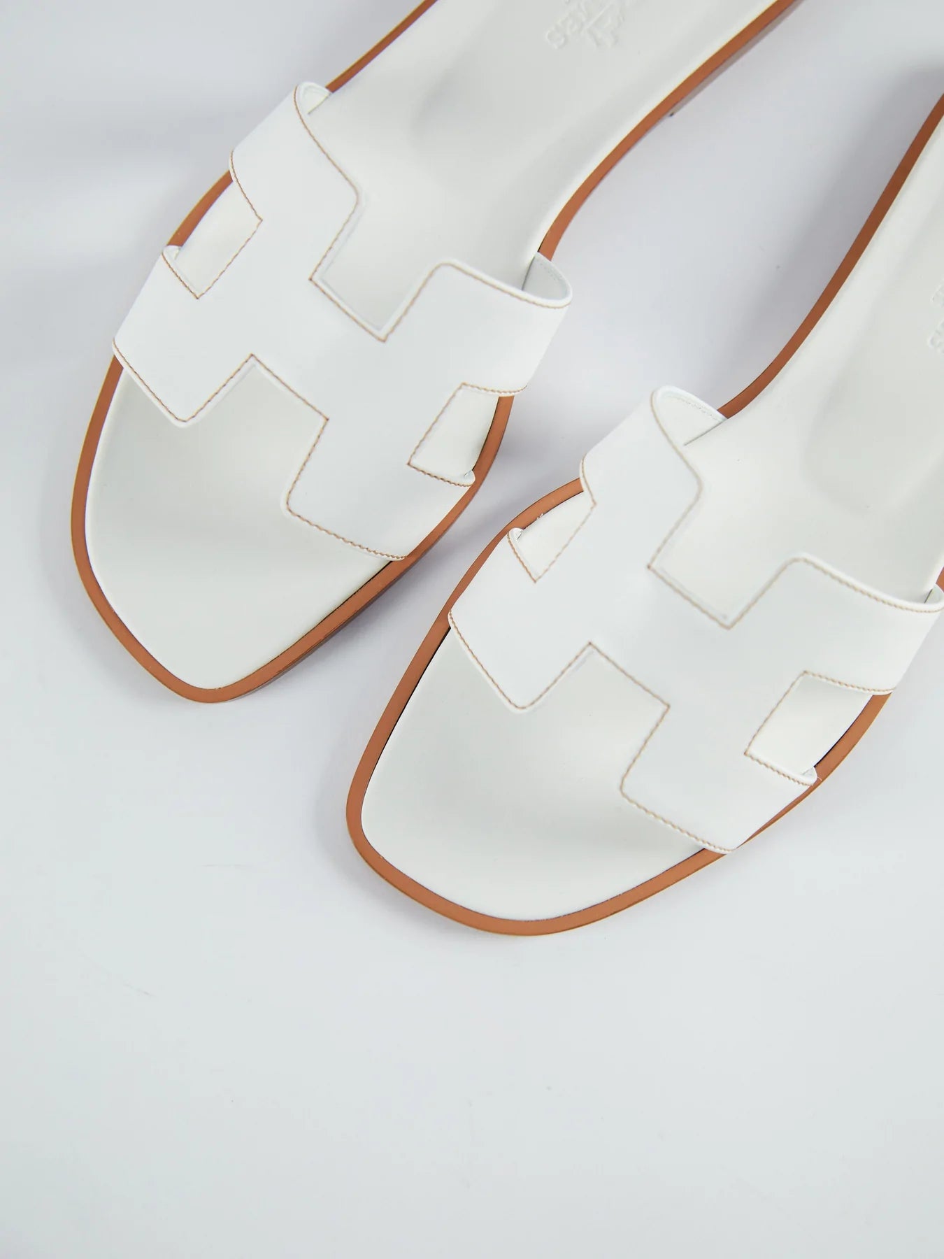 Hermès Oran Sandals (White)
